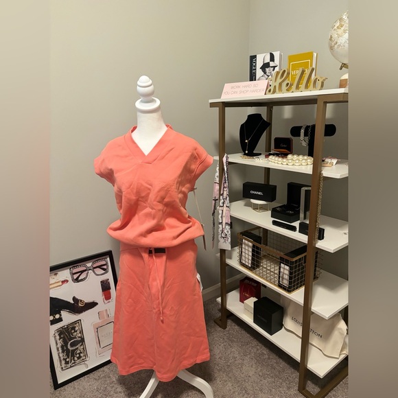 Fear of God Essentials Vest with logo NWT Small - Picture 6 of 10